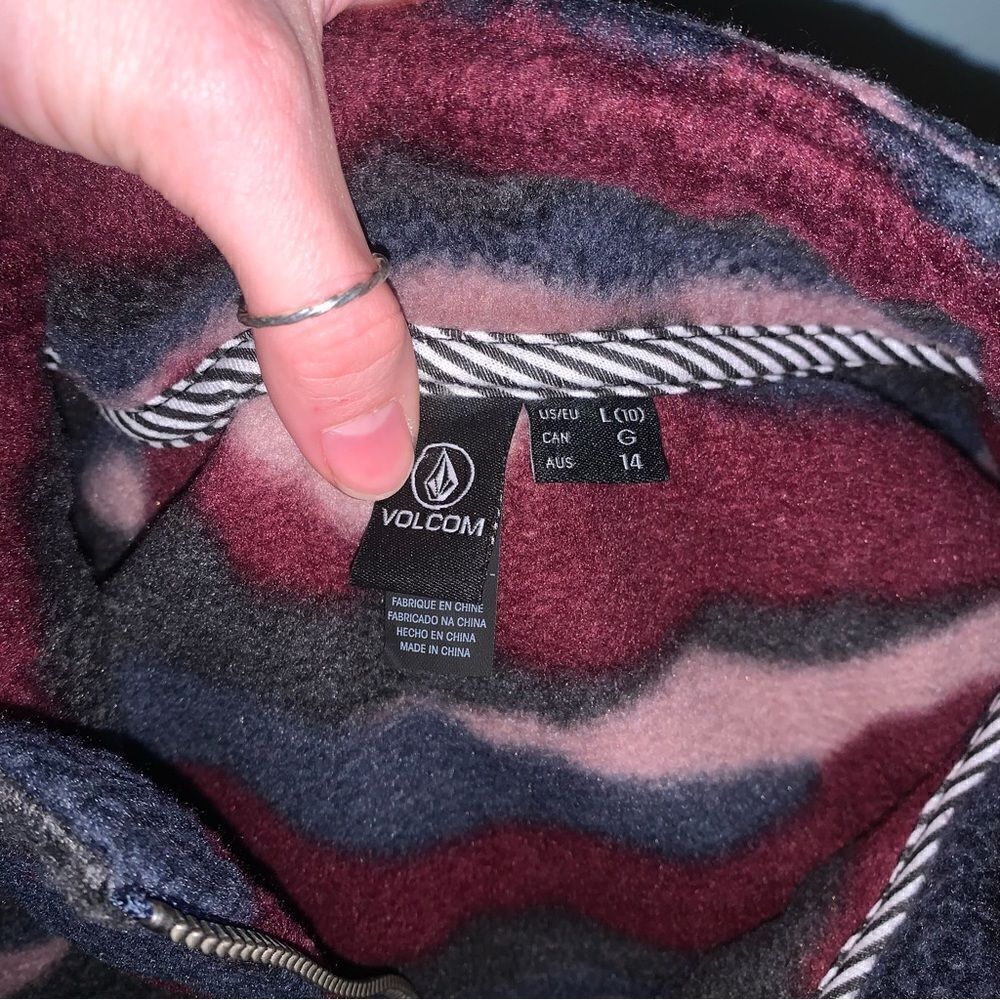 NWT Volcom 3/4 Zip Pullover Large - Picture 2 of 6